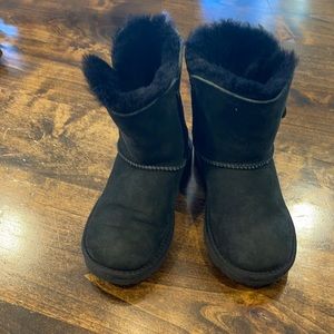 Bailey button children’s Uggs